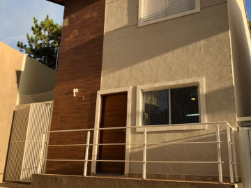 Sobrado com 2 dormit�rios, Jd Estancia Brasil, Atibaia SP