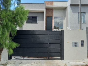 Casa Rua Violetas Vermelhas